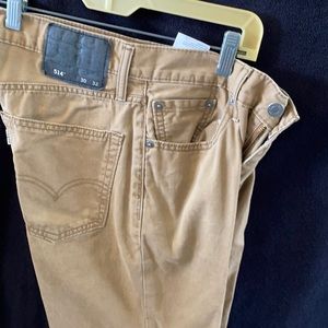 Men’s Levi khaki jeans